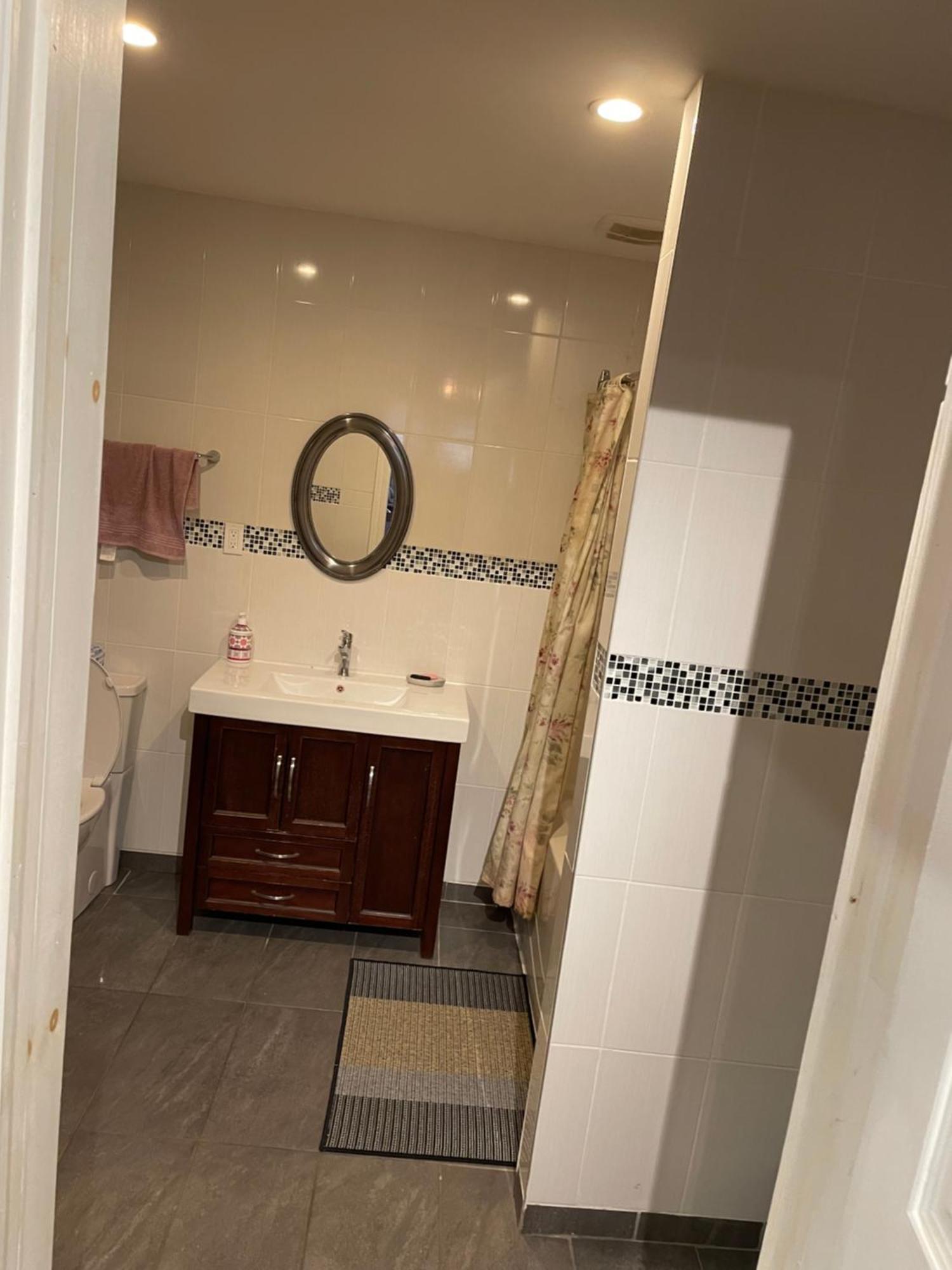 Self Service Small Breakfast, 2 Double Beds Private Room مونتريال المظهر الخارجي الصورة